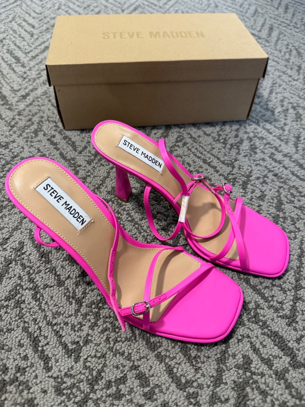 Steve Madden Neon Pink Strappy Square-Toe Heels - Picture 3 of 12